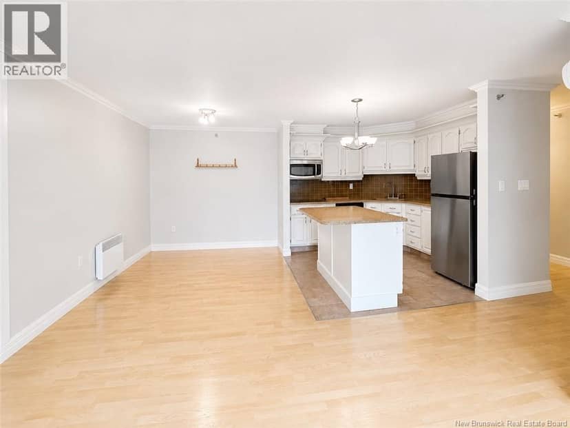 191 Queen Street Unit# 206 — photo 4 of 27