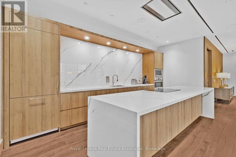 805 - 21 Park Street E — photo 15 of 27