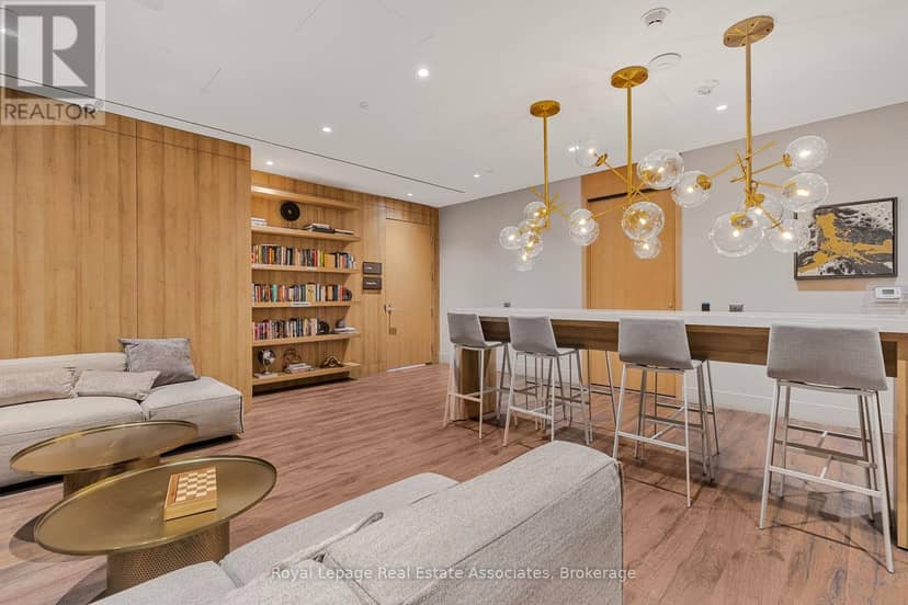805 - 21 Park Street E — photo 19 of 27
