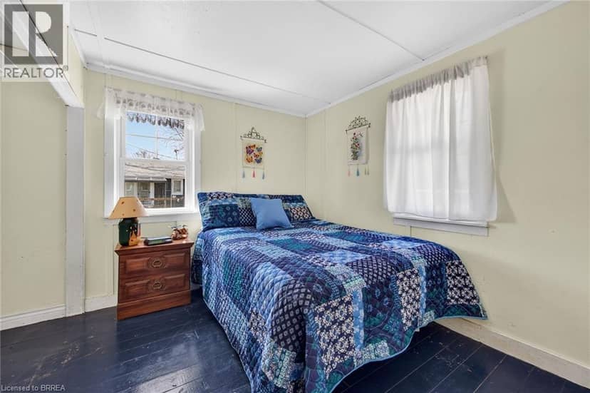 88 ERIE Boulevard — photo 18 of 40