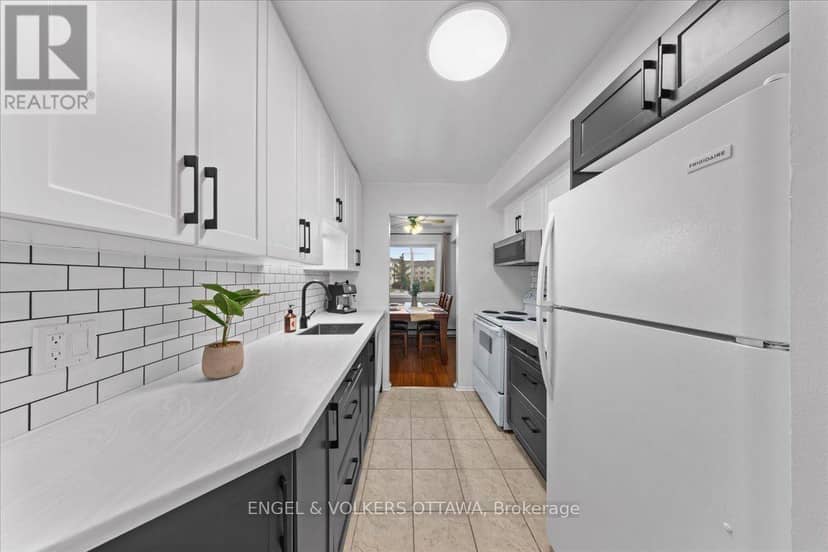 107 - 268 Lorry Greenberg Drive — photo 14 of 29