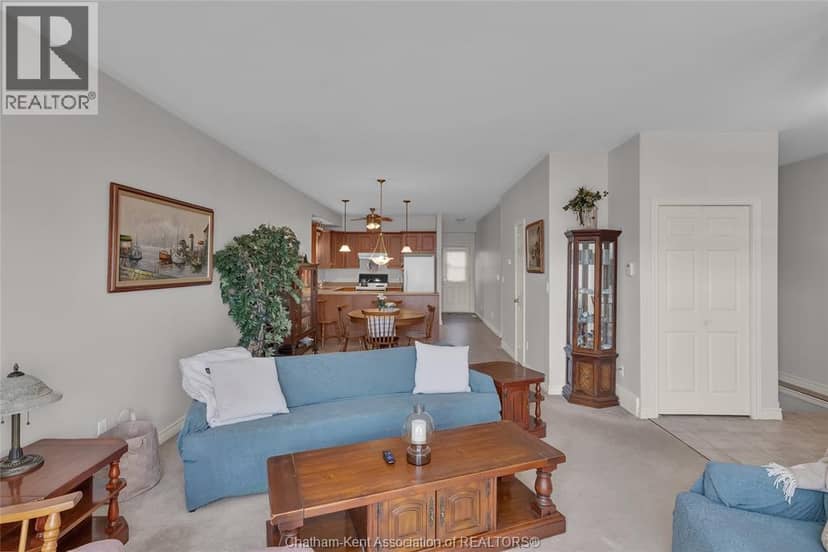 10 Oakgrove LANE — photo 12 of 40
