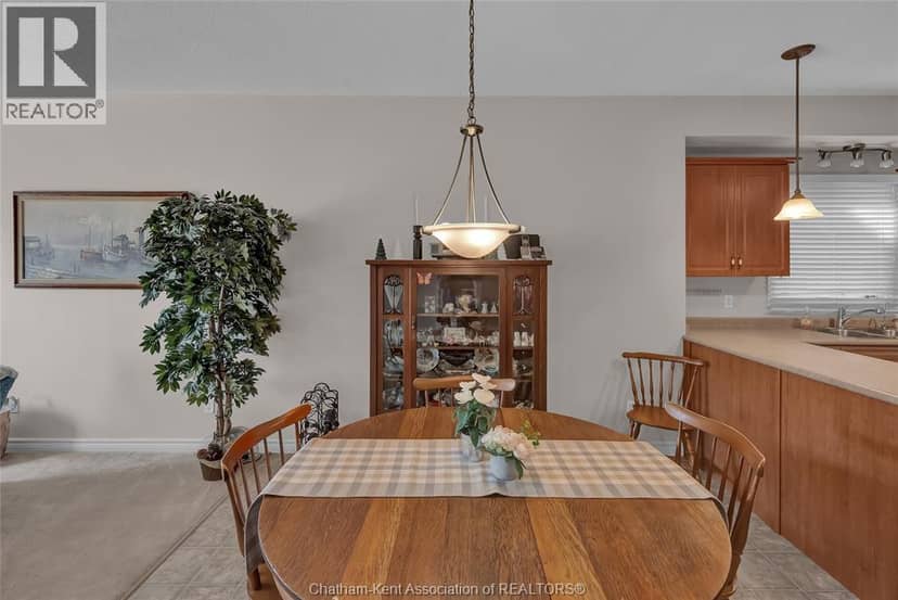 10 Oakgrove LANE — photo 15 of 40