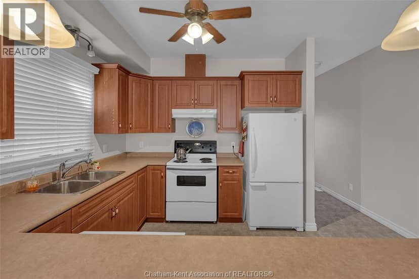 10 Oakgrove LANE — photo 20 of 40