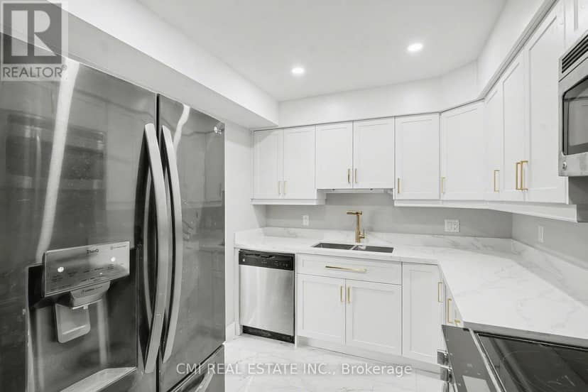 12 - 125 Sekura Crescent — photo 8 of 40