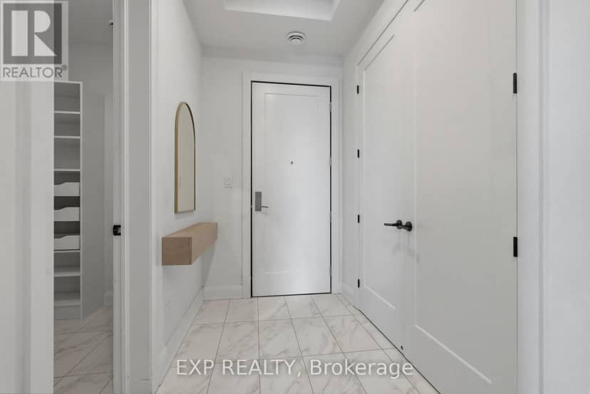 301 - 100 Cortile Private — photo 4 of 36