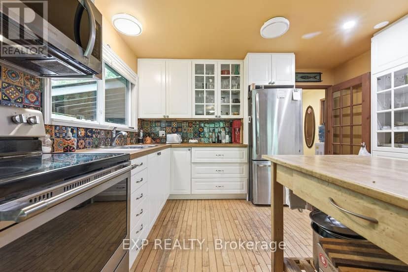 2205 Calabogie Road — photo 4 of 40