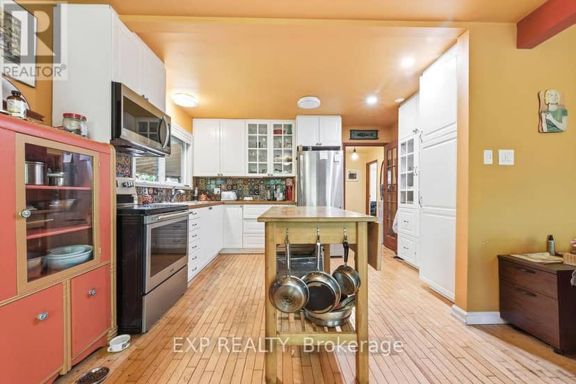 2205 Calabogie Road — photo 5 of 40