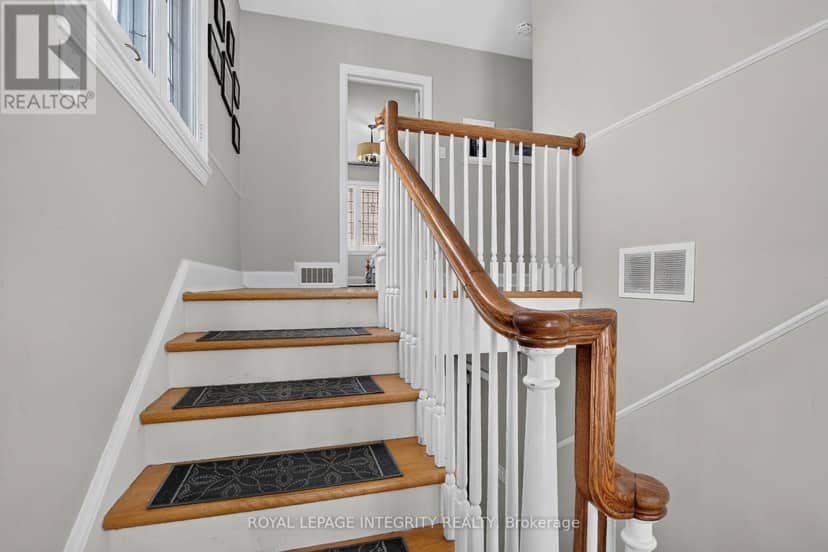 84 Riverdale Avenue — photo 19 of 34