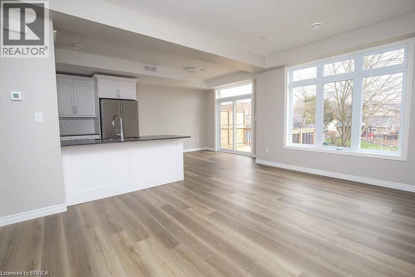 140 MARY Street — photo 28 of 40