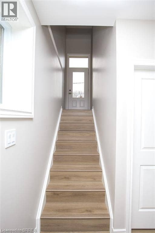 140 MARY Street — photo 25 of 40