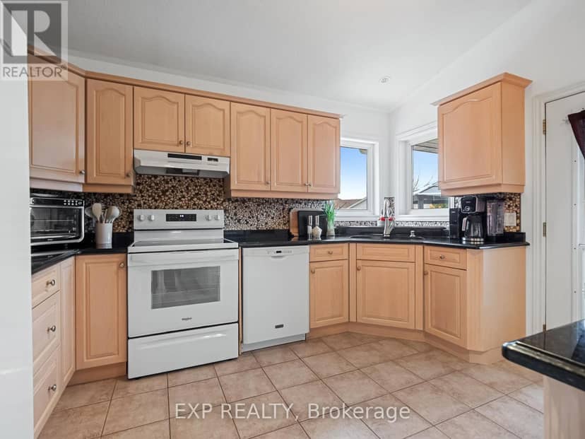 7090 Julie Drive — photo 13 of 40