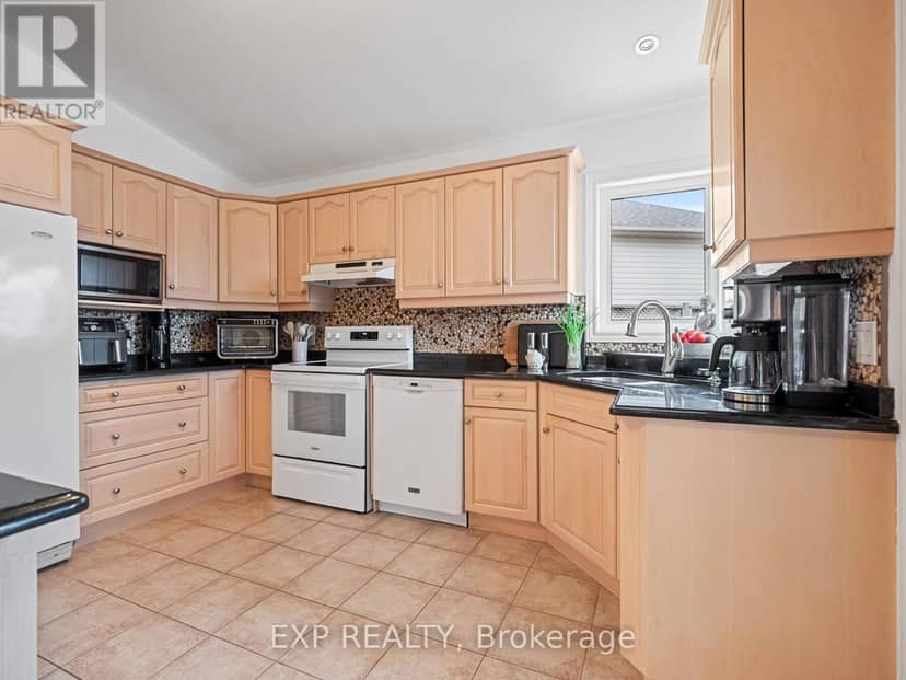 7090 Julie Drive — photo 14 of 40