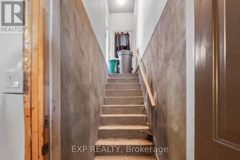 7090 Julie Drive — photo 30 of 40