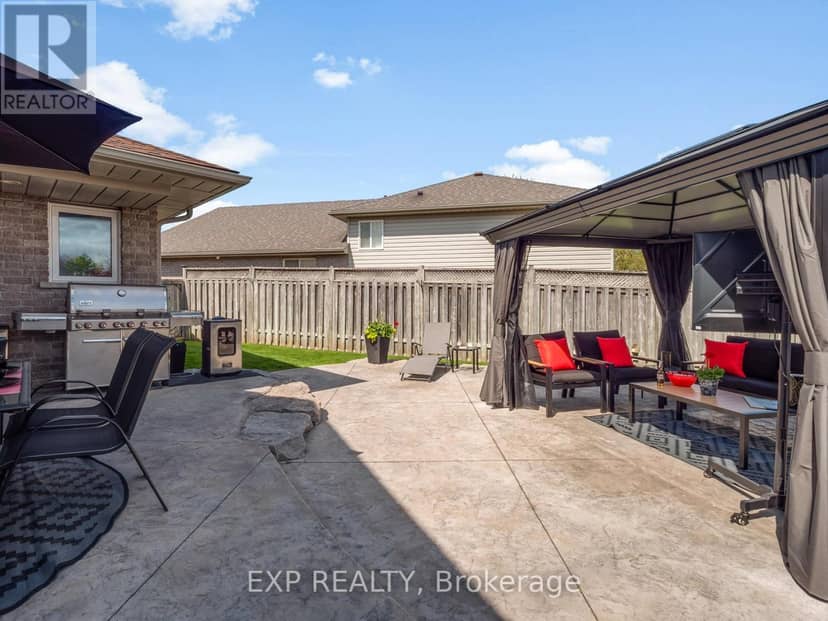 7090 Julie Drive — photo 33 of 40