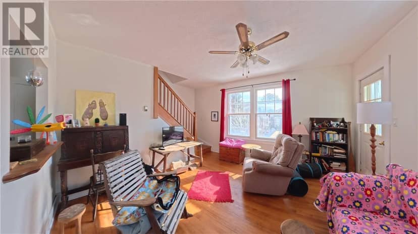 1021 Crescent Street Unit# A & B — photo 13 of 38