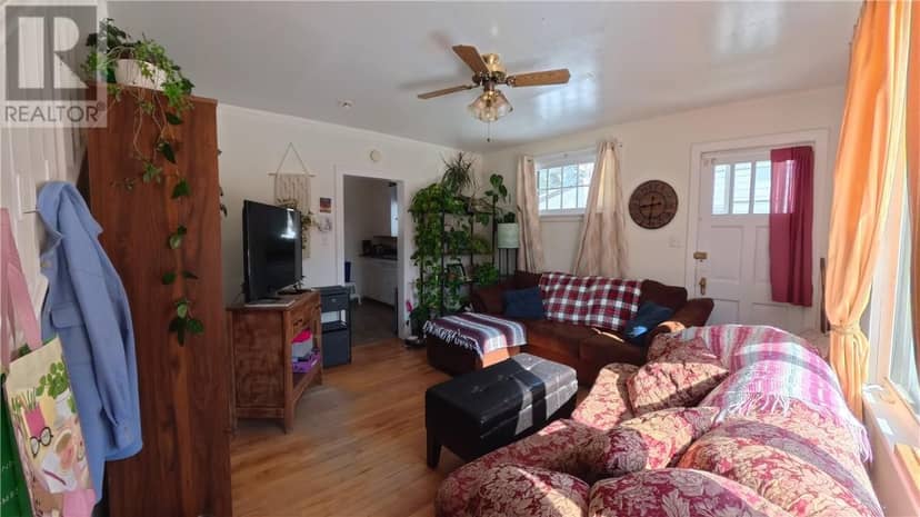 1021 Crescent Street Unit# A & B — photo 24 of 38