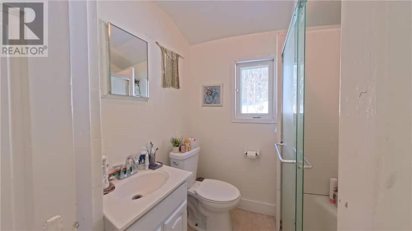 1021 Crescent Street Unit# A & B — photo 30 of 38