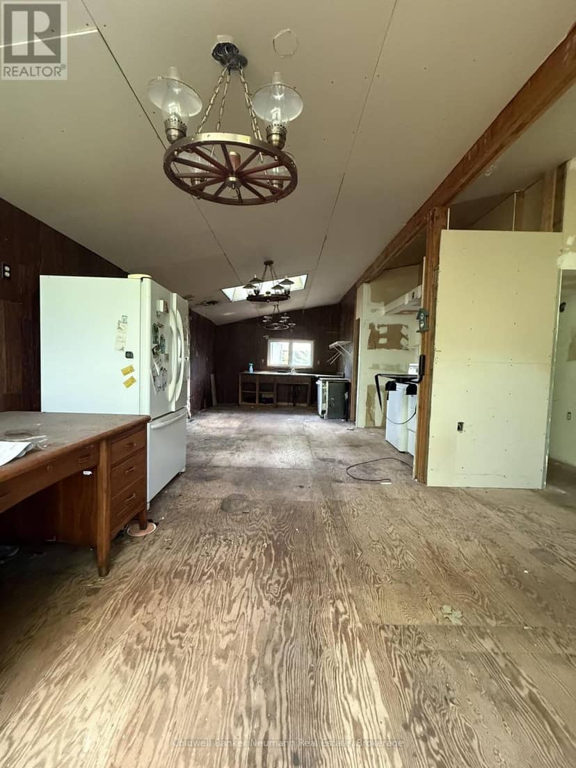 808 Oxbow Park Drive — photo 15 of 21