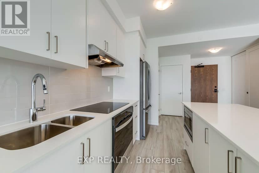 1605 - 1035 Southdown Road — photo 9 of 37