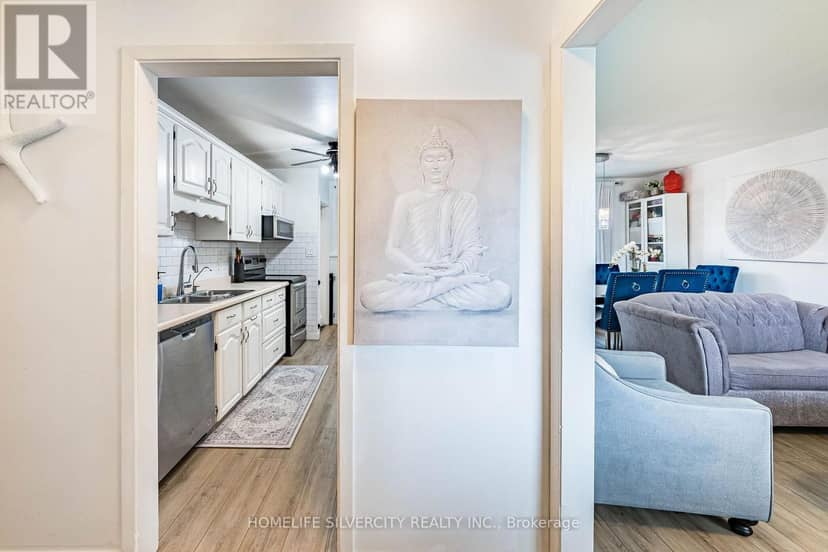 404 Andrew Street — photo 6 of 40