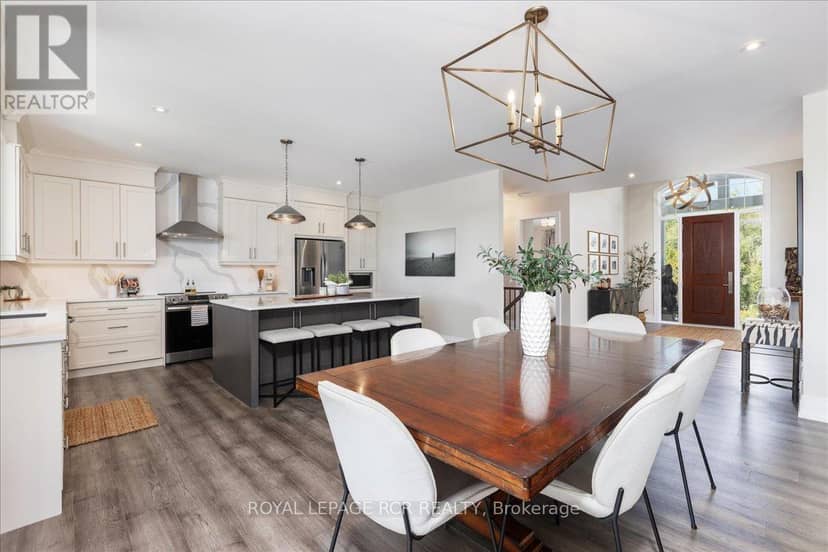 3 Nipigon Street — photo 12 of 40