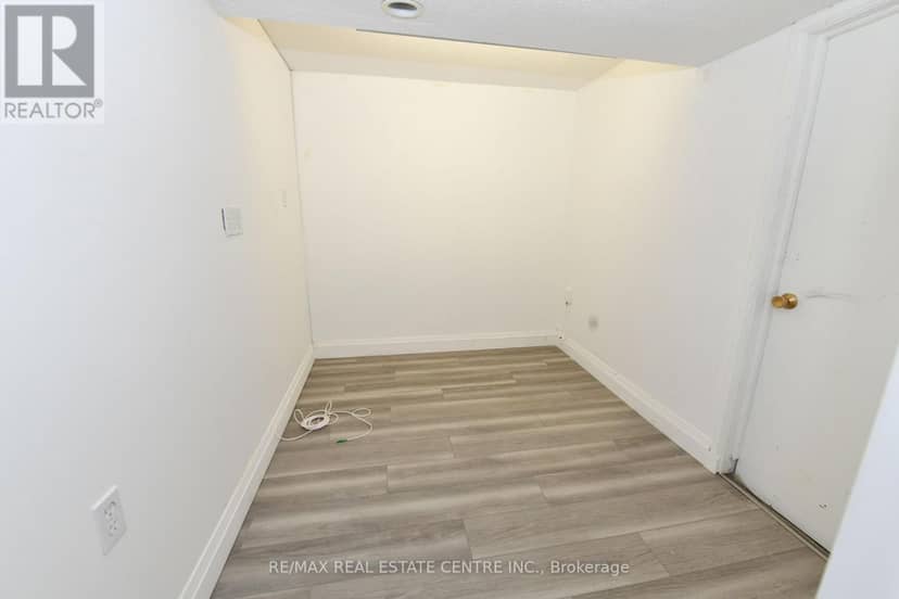15 Miller Drive — photo 14 of 21