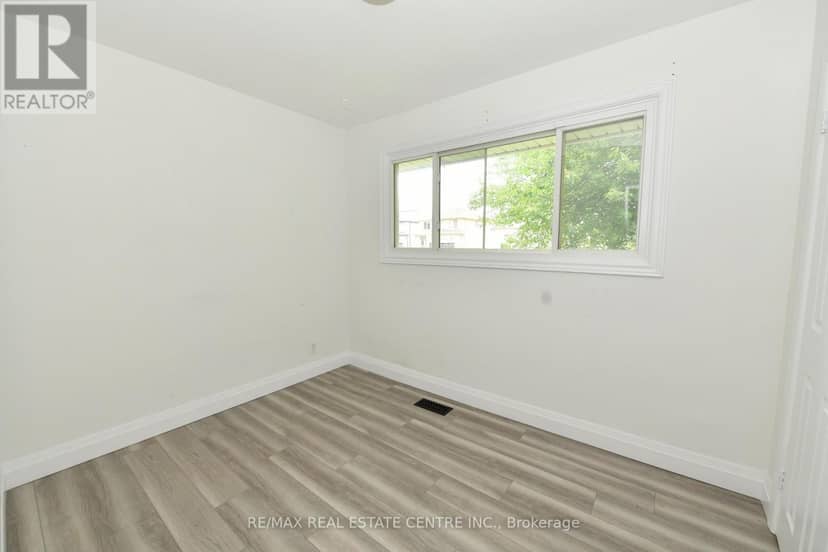 15 Miller Drive — photo 9 of 21