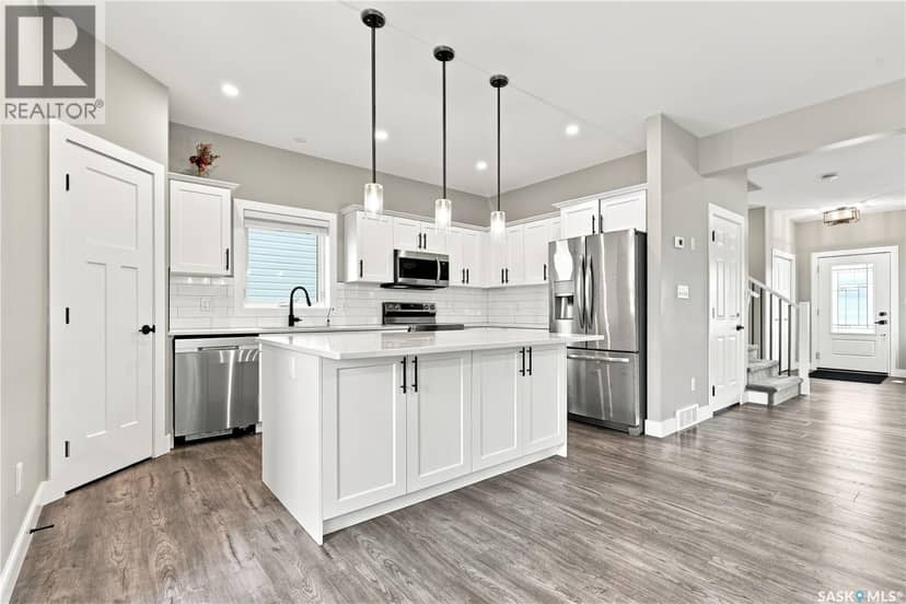 247 Thakur STREET — photo 5 of 40