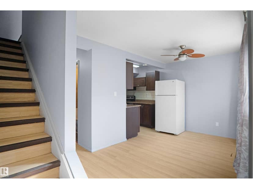887 Abbottsfield Rd NW — photo 13 of 25