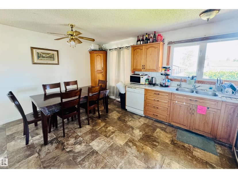 4210 48 AV, St. Paul Town, photo 2