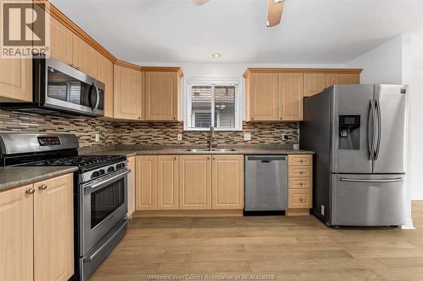 2420 Venetian Avenue — photo 13 of 37