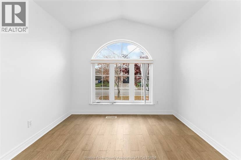 2420 Venetian Avenue — photo 17 of 37