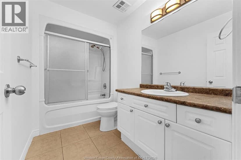 2420 Venetian Avenue — photo 22 of 37