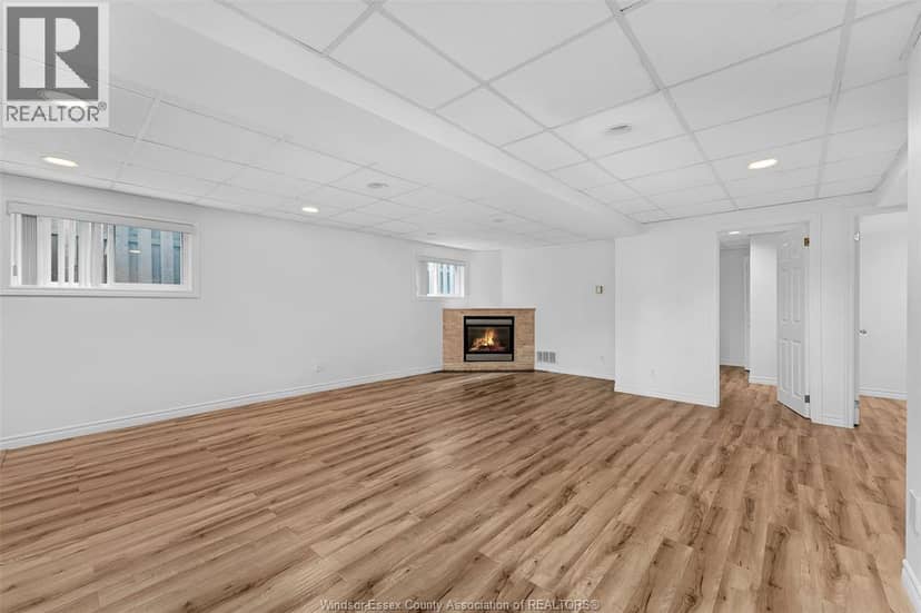 2420 Venetian Avenue — photo 23 of 37