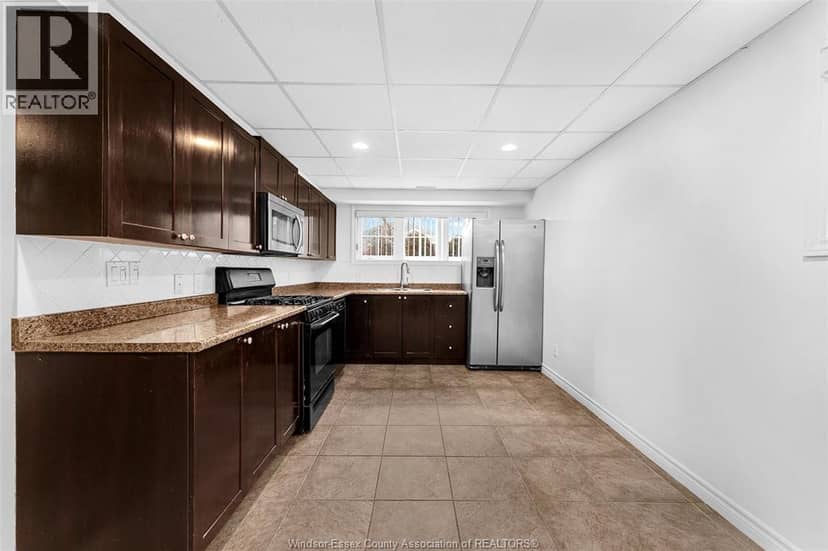 2420 Venetian Avenue — photo 26 of 37