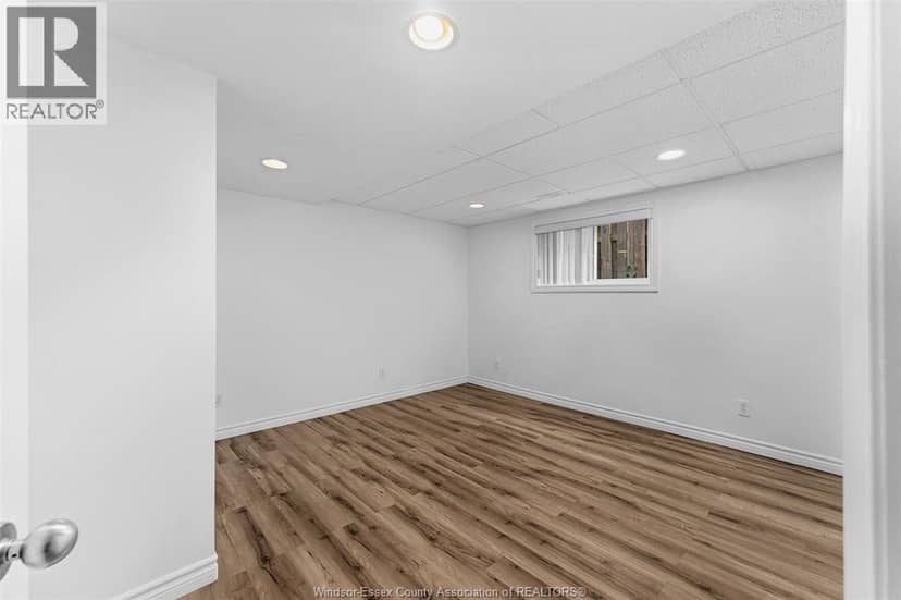 2420 Venetian Avenue — photo 29 of 37