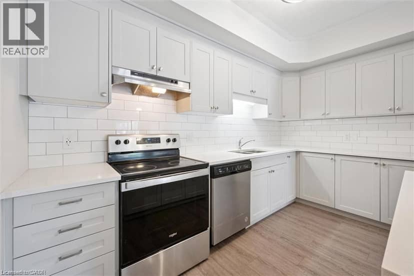 25 ISHERWOOD Avenue Unit# C34 — photo 8 of 18