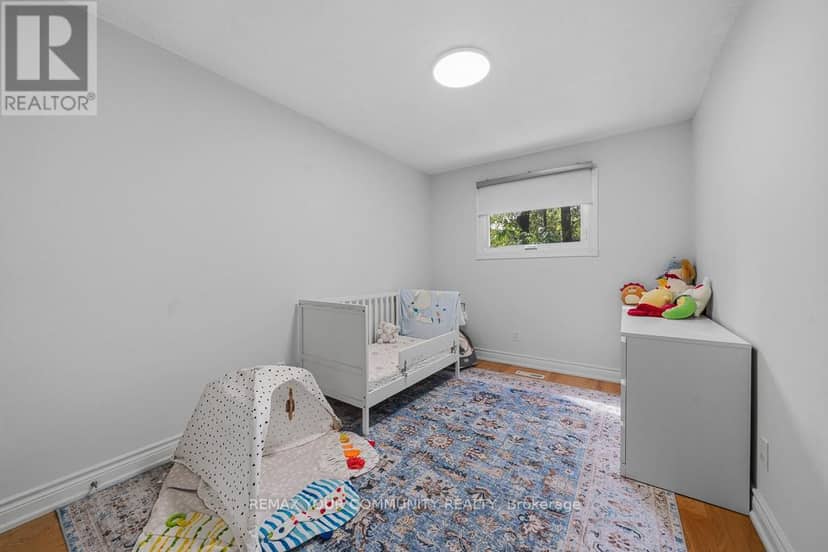 15 Clematis Road — photo 18 of 27