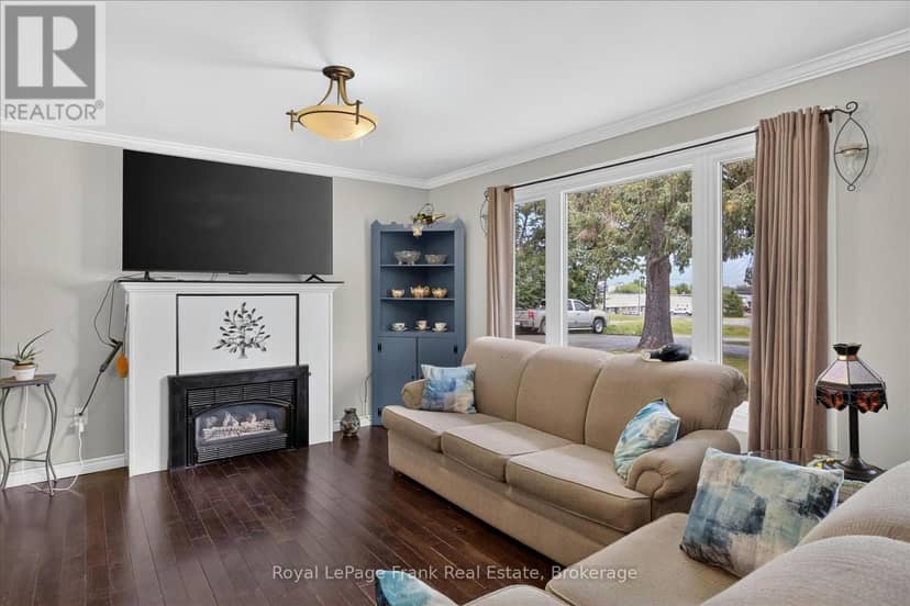 731 Harper Road — photo 8 of 40