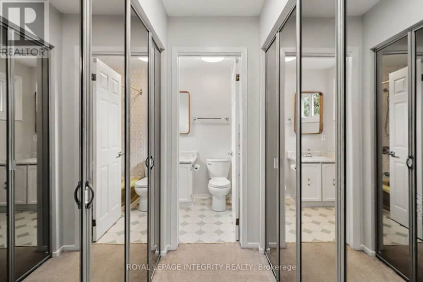 1291 Lampman Crescent — photo 17 of 34