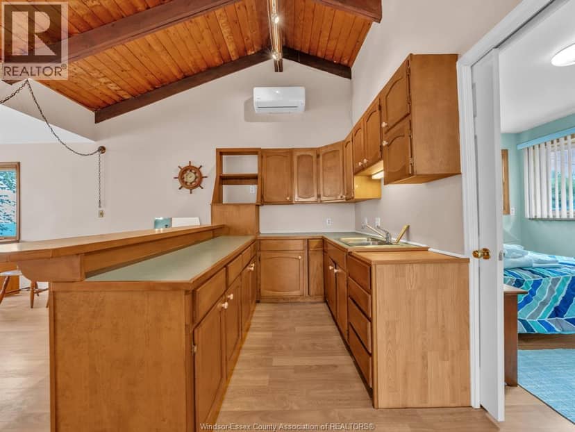 545 Lakeview — photo 33 of 40