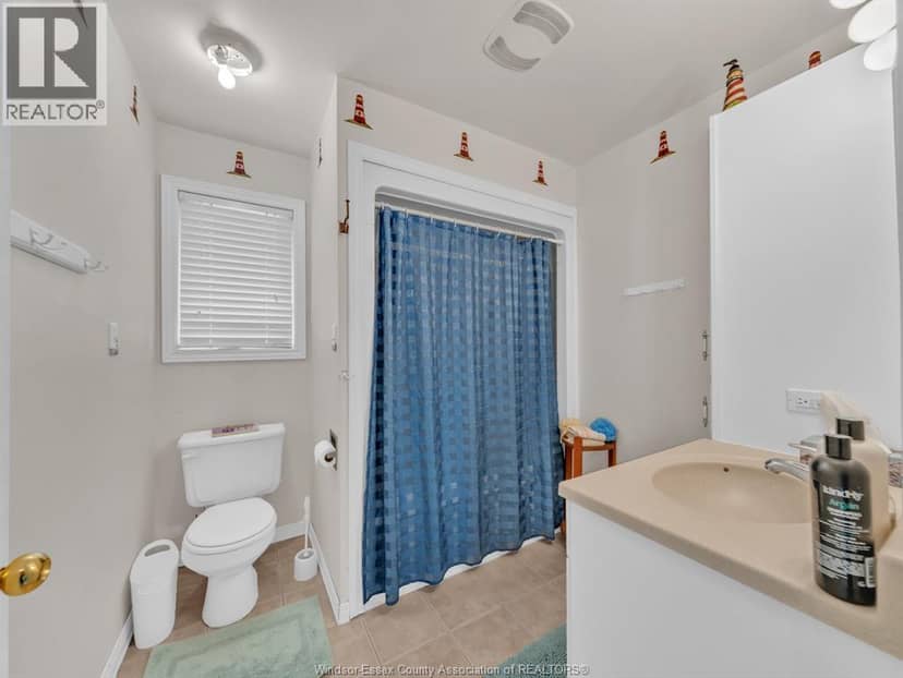 545 Lakeview — photo 36 of 40