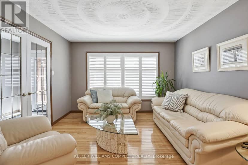 32 Highbury Drive — photo 5 of 40