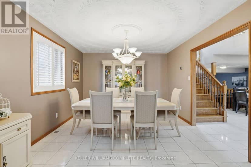32 Highbury Drive — photo 7 of 40