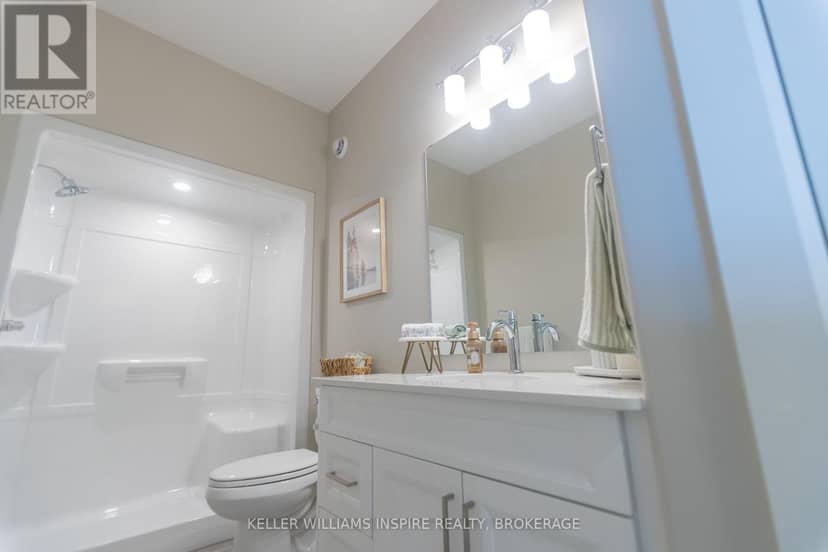 34 Carly Place — photo 18 of 37