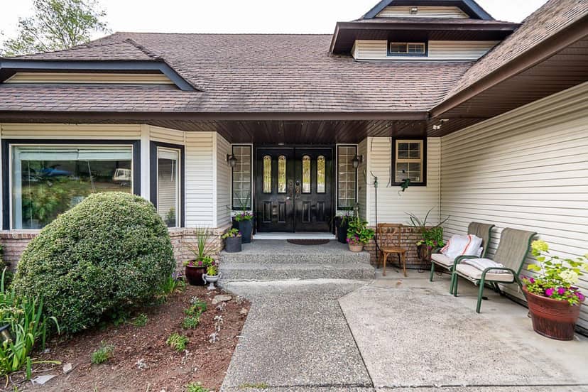 9317 188 STREET, Surrey, photo 3