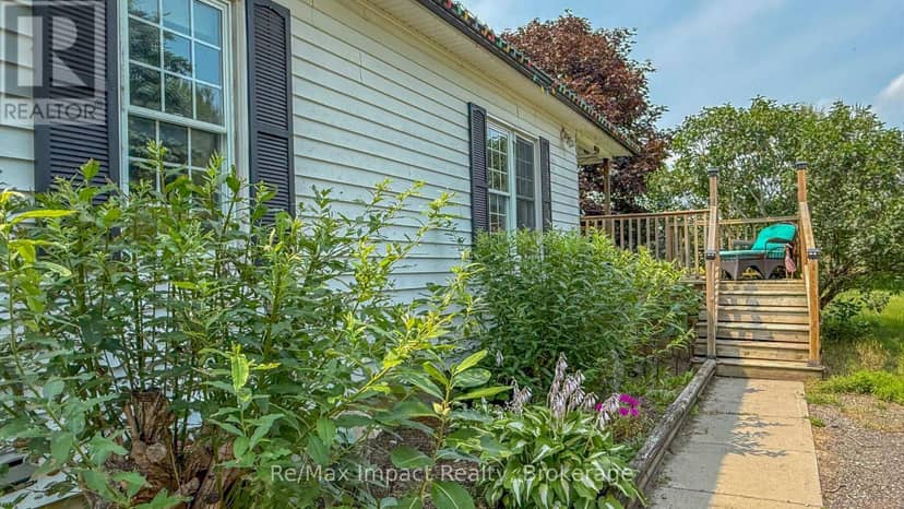 1004 Broomfield Road — photo 9 of 26