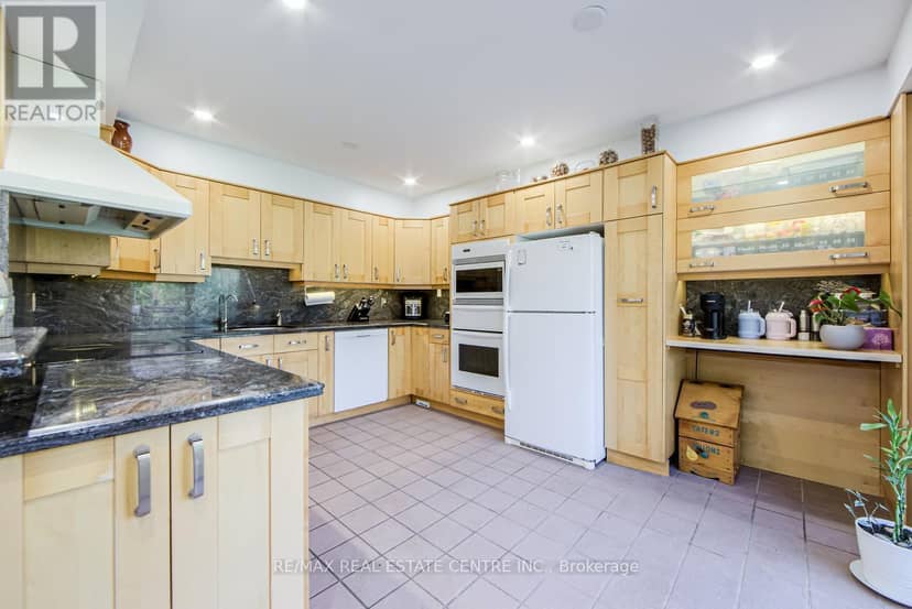 9438 Wellington Rd 42 Road — photo 12 of 40