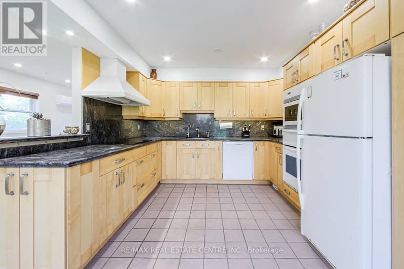 9438 Wellington Rd 42 Road — photo 14 of 40